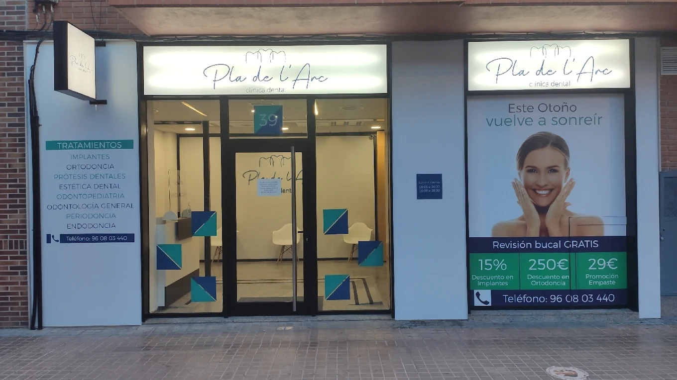 Fachada actual Pla de L'Arc